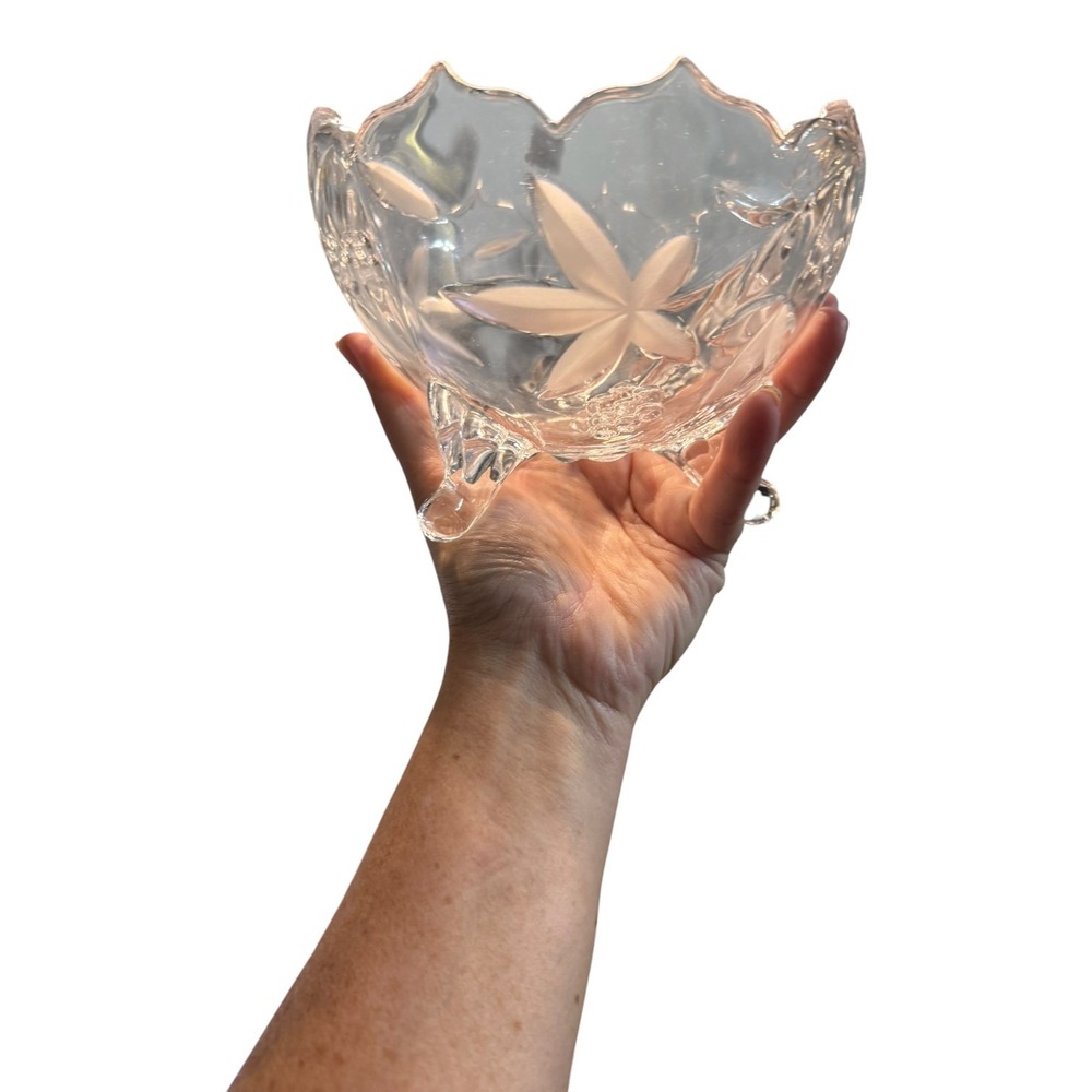 Mikasa Garden Terrace Crystal Footed Bowl Frosted Floral Scalloped Rim  836/571